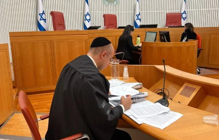 עו״ד ערן לוי אגמי בדיון בבית המשפט העליון
